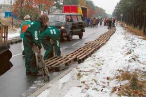 4.11.2002 – Nix Paletti in Gorleben, Bild: EJZ / Feuerriegel