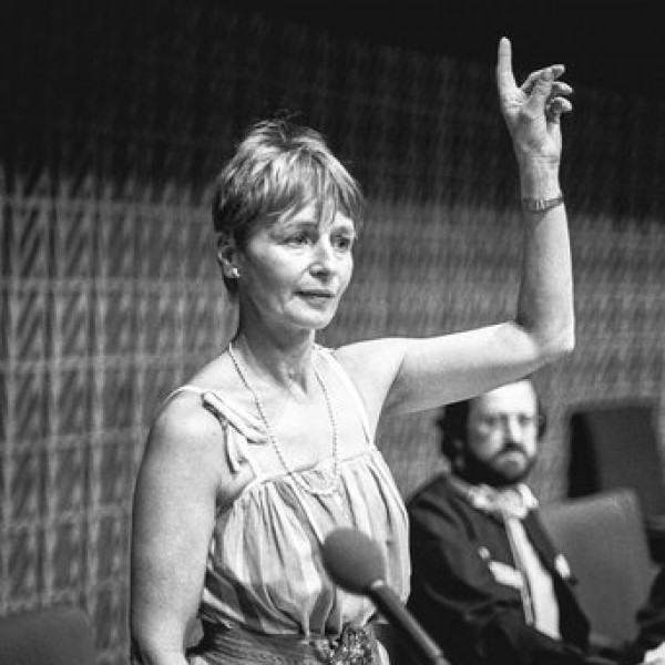 Undine_von_Blottnitz_plenary_1984